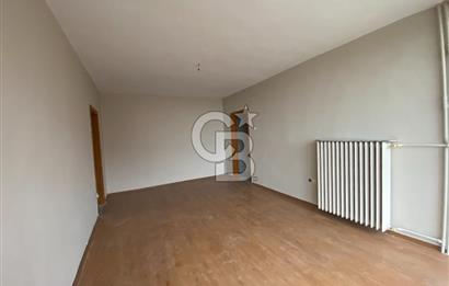 Etiler Akmerkez Karşısı Petrol Sitesi'nde Kiralık Daire 2+1