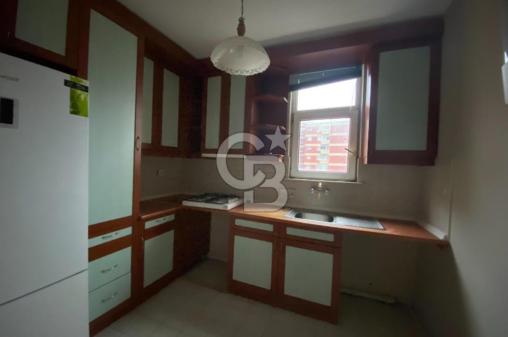 Etiler Akmerkez Karşısı Petrol Sitesi'nde Kiralık Daire 2+1