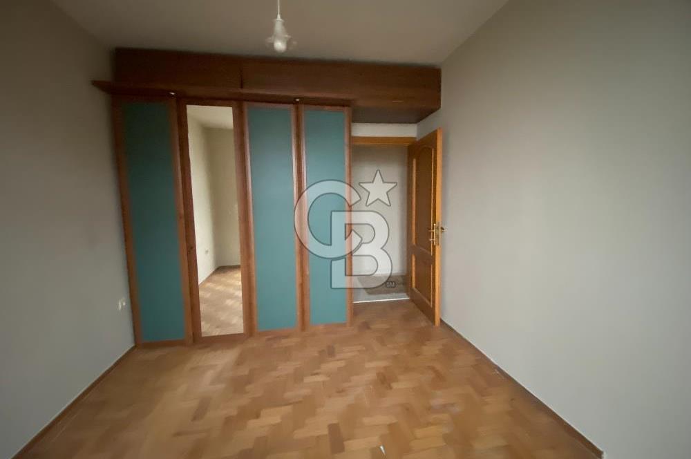 Etiler Akmerkez Karşısı Petrol Sitesi'nde Kiralık Daire 2+1