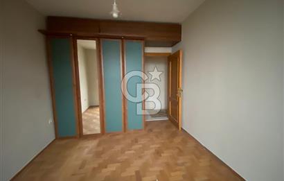 Etiler Akmerkez Karşısı Petrol Sitesi'nde Kiralık Daire 2+1