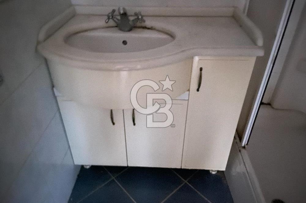 Etiler Akmerkez Karşısı Petrol Sitesi'nde Kiralık Daire 2+1