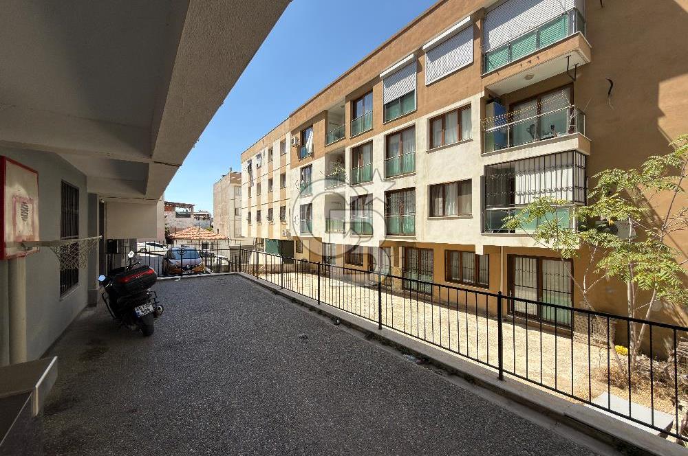 Bayraklı Emek Mahallesi’nde Satılık 2+1 Daire
