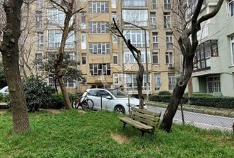Etiler Akmerkez Karşısı Petrol Sitesi'nde Kiralık Daire 2+1 - 1 - 364080