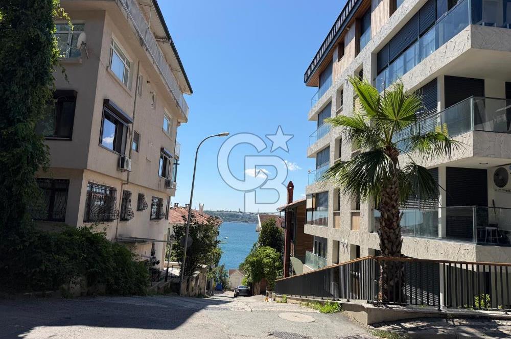 Salacak'ta Eşsiz Boğaz Manzaralı Prestijli 2+1 Daire