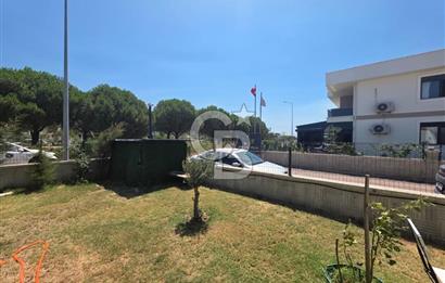 Ayvalık Altınova Kolaylı Plus'ta Havuzlu Sitede Bahçe Katı 1+1