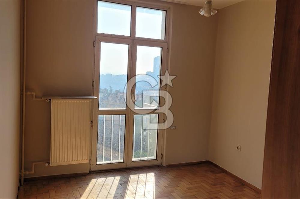 Etiler Akmerkez Karşısı Petrol Sitesi'nde Kiralık Daire 2+1