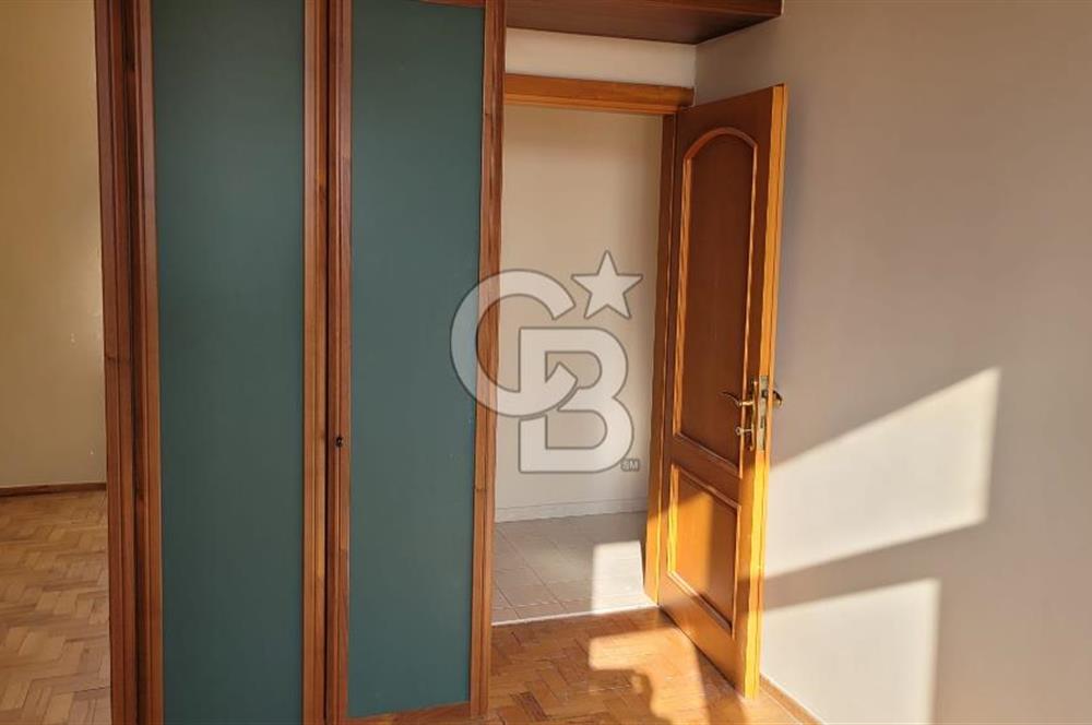 Etiler Akmerkez Karşısı Petrol Sitesi'nde Kiralık Daire 2+1