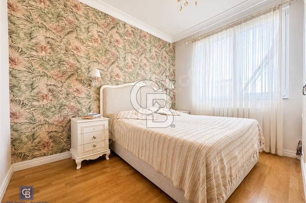 Grena Suadiye Sitesi 'nde Deniz Manzaralı 3+1 Satılık Daire