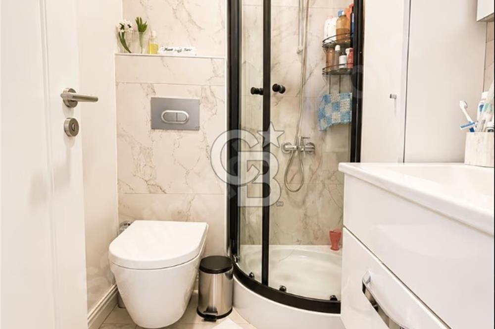Grena Suadiye Sitesi 'nde Deniz Manzaralı 3+1 Satılık Daire