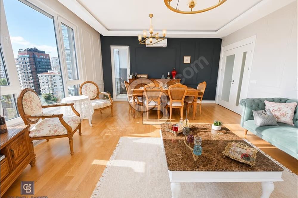 Grena Suadiye Sitesi 'nde Deniz Manzaralı 3+1 Satılık Daire