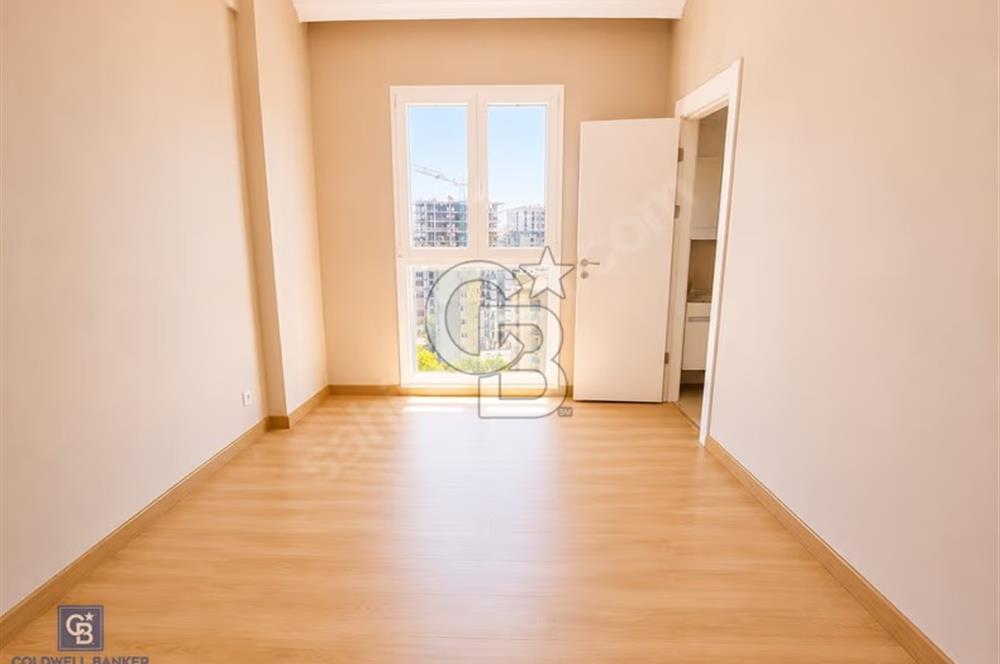 Kozyatağı Şemsettin Günaltay'da Teslime Yakın 4+1 Satılık Daire