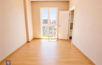 Kozyatağı Şemsettin Günaltay'da Teslime Yakın 4+1 Satılık Daire