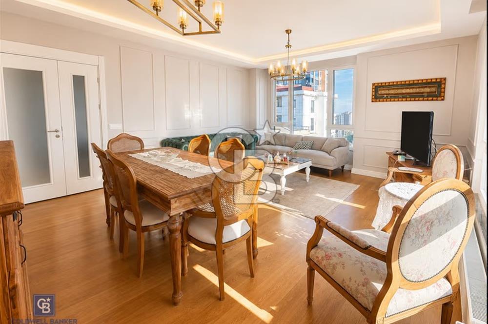 Grena Suadiye Sitesi 'nde Deniz Manzaralı 3+1 Satılık Daire