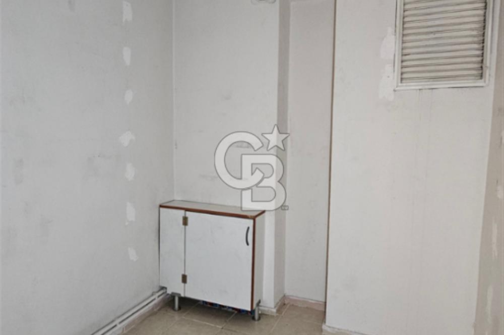 Bayraklı Soğukkuyu'da 3+1 Kiralık Daire Arakat Asansör Otopark