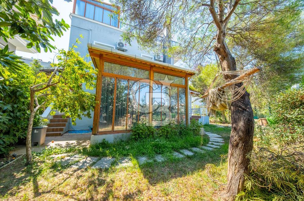 TEOS MARİNAYA YÜRÜME MESAFESİNDE TAM MÜSTAKİL 4+1 VİLLA