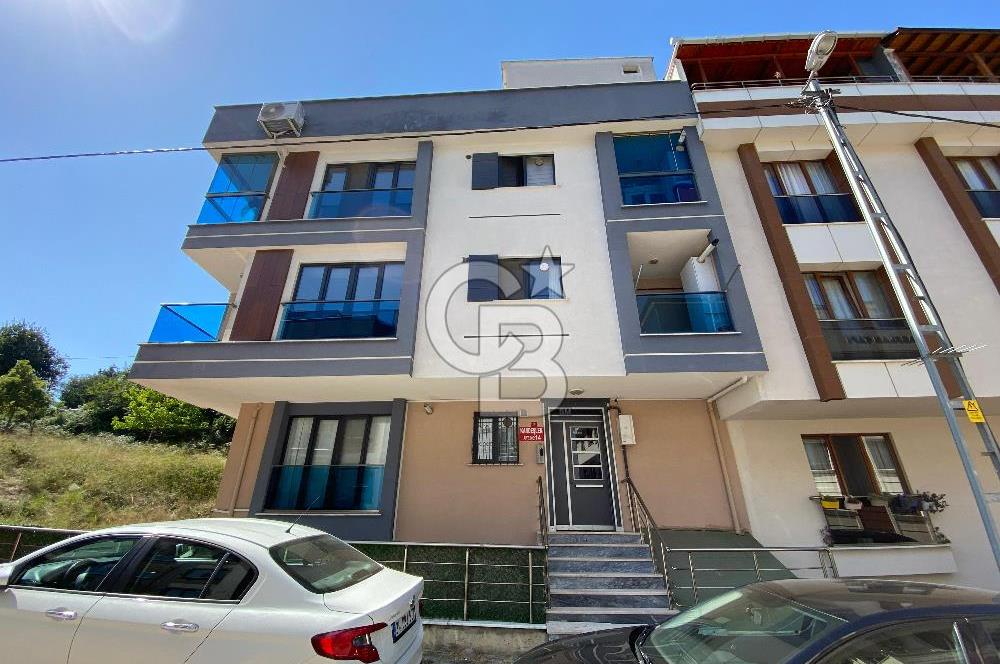 ÇEKMEKÖY MERKEZ MAHALLESİ'NDE 90 m² KİRALIK 3+1 DAİRE