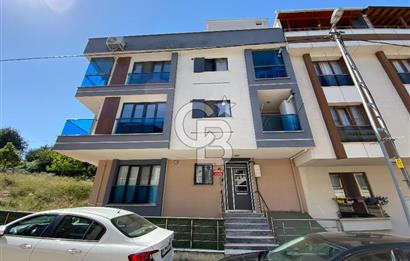 ÇEKMEKÖY MERKEZ MAHALLESİ'NDE 90 m² KİRALIK 3+1 DAİRE