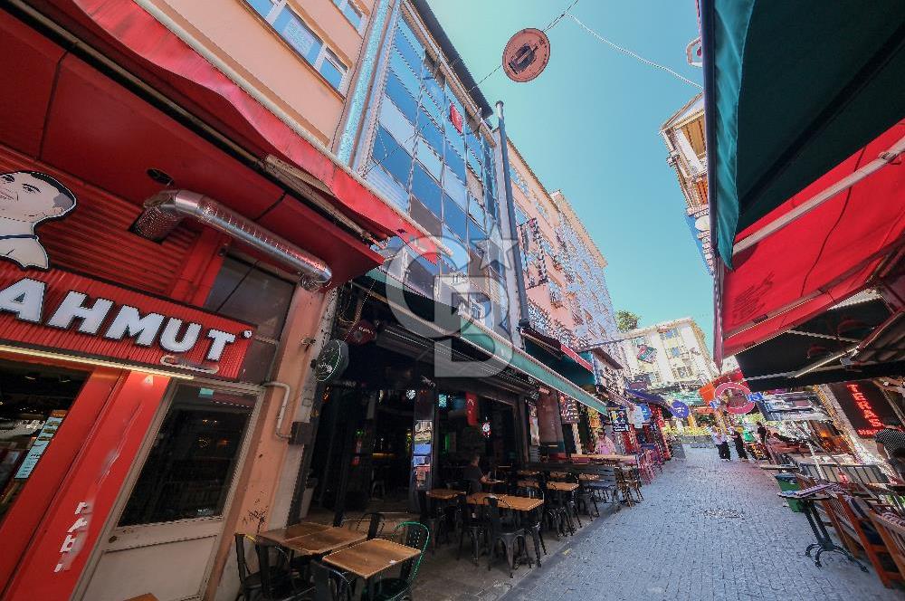 Fırsat Devren Beşiktaş Çarşı’da Boğaz Manzaralı Teraslı 3 Katlı Meyhane Konseptli Özel Mekân