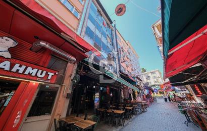 Fırsat Devren Beşiktaş Çarşı’da Boğaz Manzaralı Teraslı 3 Katlı Meyhane Konseptli Özel Mekân