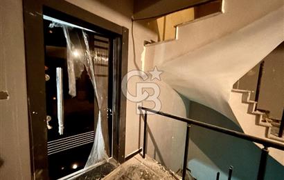 MENEMEN ESATPAŞA MAHALLESİ ANA CADDE ÜZERİ 3+1 SATILIK DAİRE
