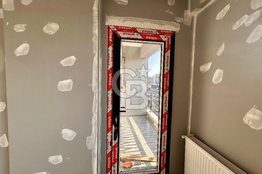 MENEMEN ESATPAŞA MAHALLESİ ANA CADDE ÜZERİ 3+1 SATILIK DAİRE