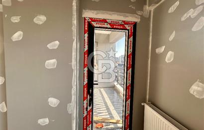 MENEMEN ESATPAŞA MAHALLESİ ANA CADDE ÜZERİ 3+1 SATILIK DAİRE