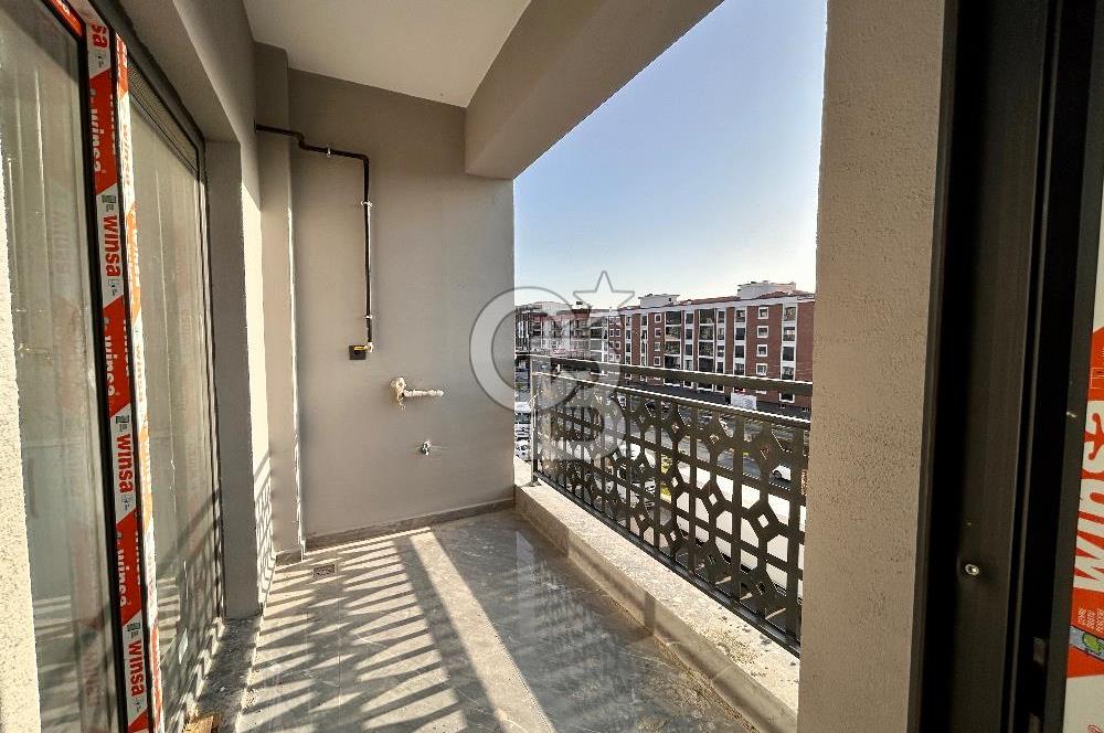 MENEMEN ESATPAŞA MAHALLESİ ANA CADDE ÜZERİ 3+1 SATILIK DAİRE