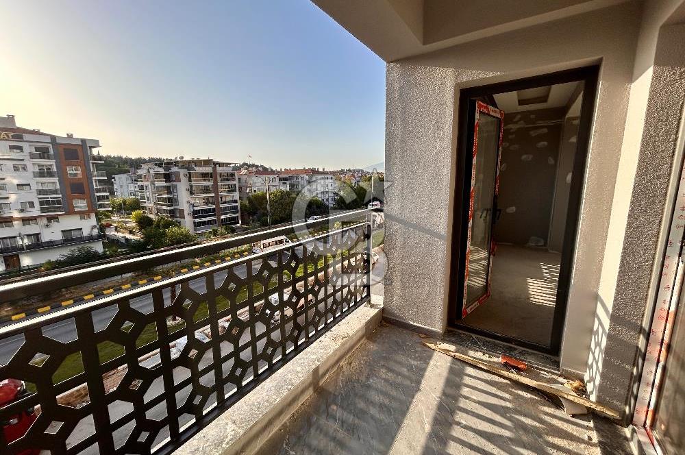 MENEMEN ESATPAŞA MAHALLESİ ANA CADDE ÜZERİ 3+1 SATILIK DAİRE