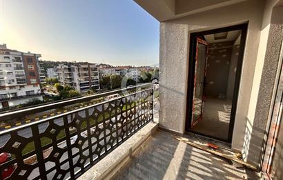 MENEMEN ESATPAŞA MAHALLESİ ANA CADDE ÜZERİ 3+1 SATILIK DAİRE