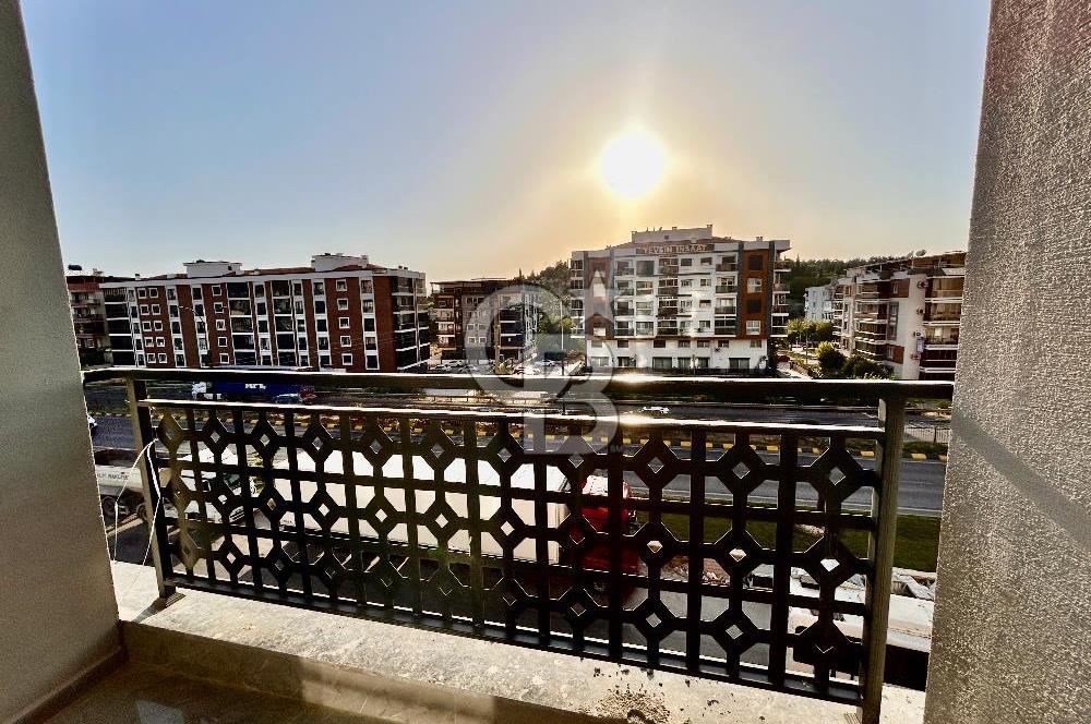 MENEMEN ESATPAŞA MAHALLESİ ANA CADDE ÜZERİ 3+1 SATILIK DAİRE