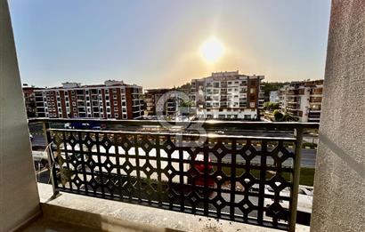 MENEMEN ESATPAŞA MAHALLESİ ANA CADDE ÜZERİ 3+1 SATILIK DAİRE