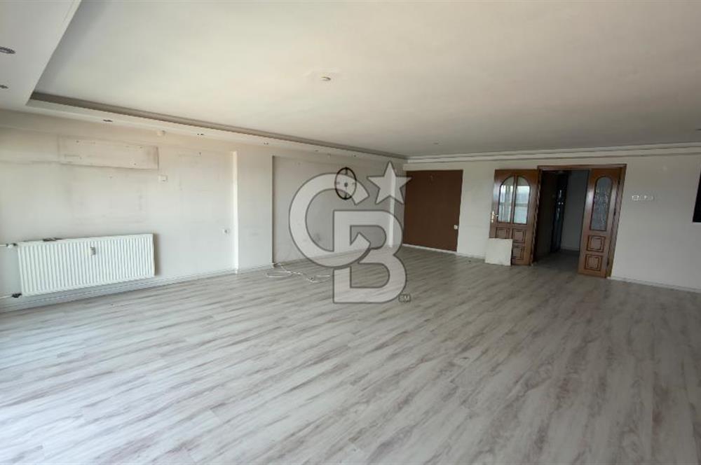 Mithatpaşa Caddesi Üzerinde Kiralık Deniz Manzaralı 4+1 Daire