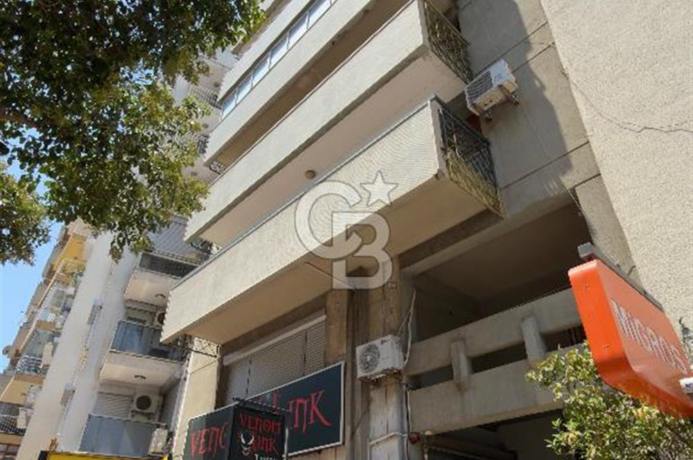 Mithatpaşa Caddesi Üzerinde Kiralık Deniz Manzaralı 4+1 Daire