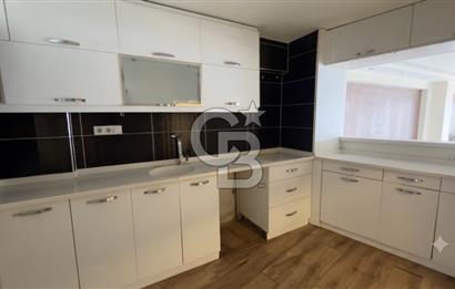 Mithatpaşa Caddesi Üzerinde Kiralık Deniz Manzaralı 4+1 Daire