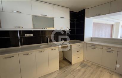 Mithatpaşa Caddesi Üzerinde Kiralık Deniz Manzaralı 4+1 Daire
