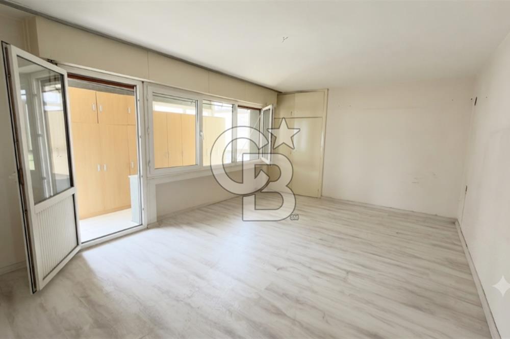Mithatpaşa Caddesi Üzerinde Kiralık Deniz Manzaralı 4+1 Daire