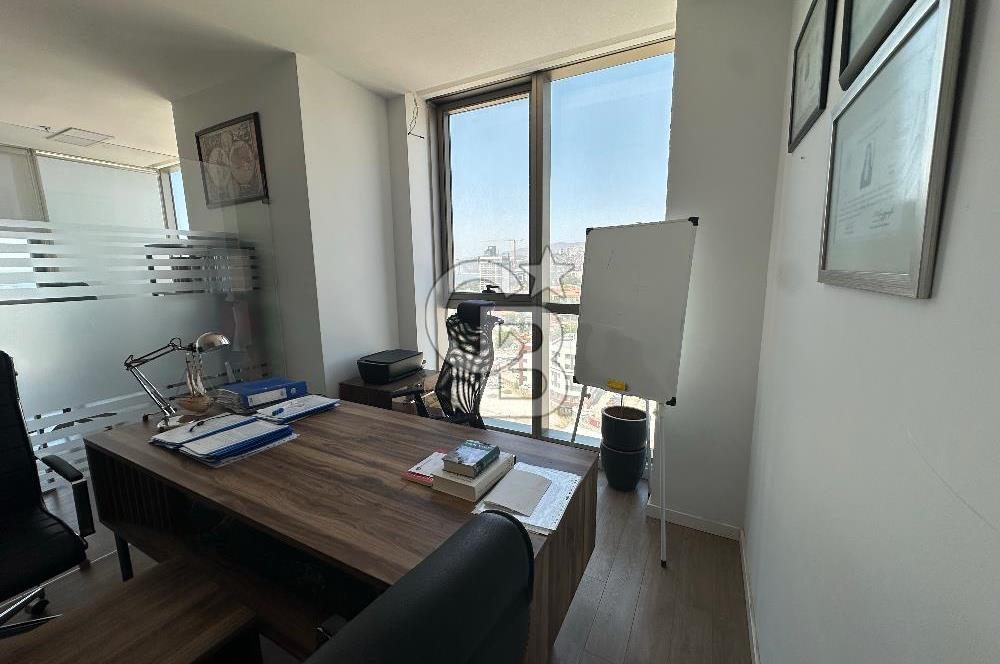 Ventus Tower Bayraklı'da Deniz Manzaralı Satılık Prestijli Ofis