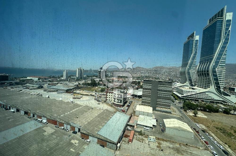 Ventus Tower Bayraklı'da Deniz Manzaralı Satılık Prestijli Ofis
