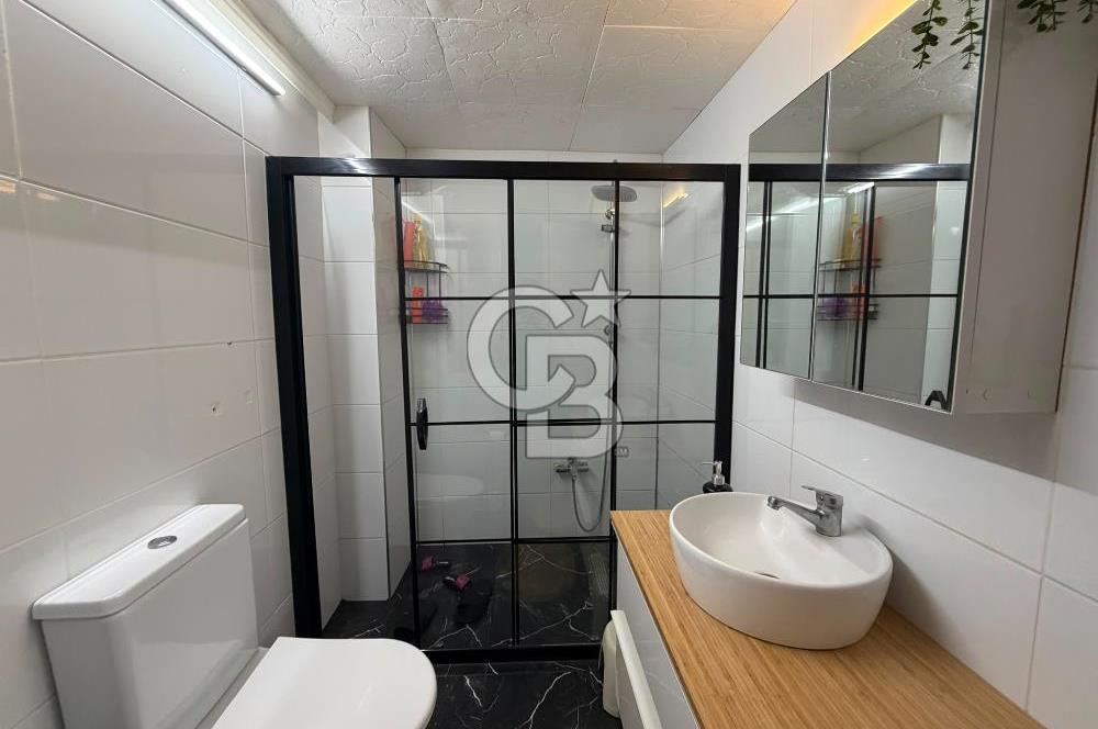 BAYRAKLI'DA SAHİLE VE İZBANA YÜRÜME MESAFELİ SATILIK 2+1 DAİRE