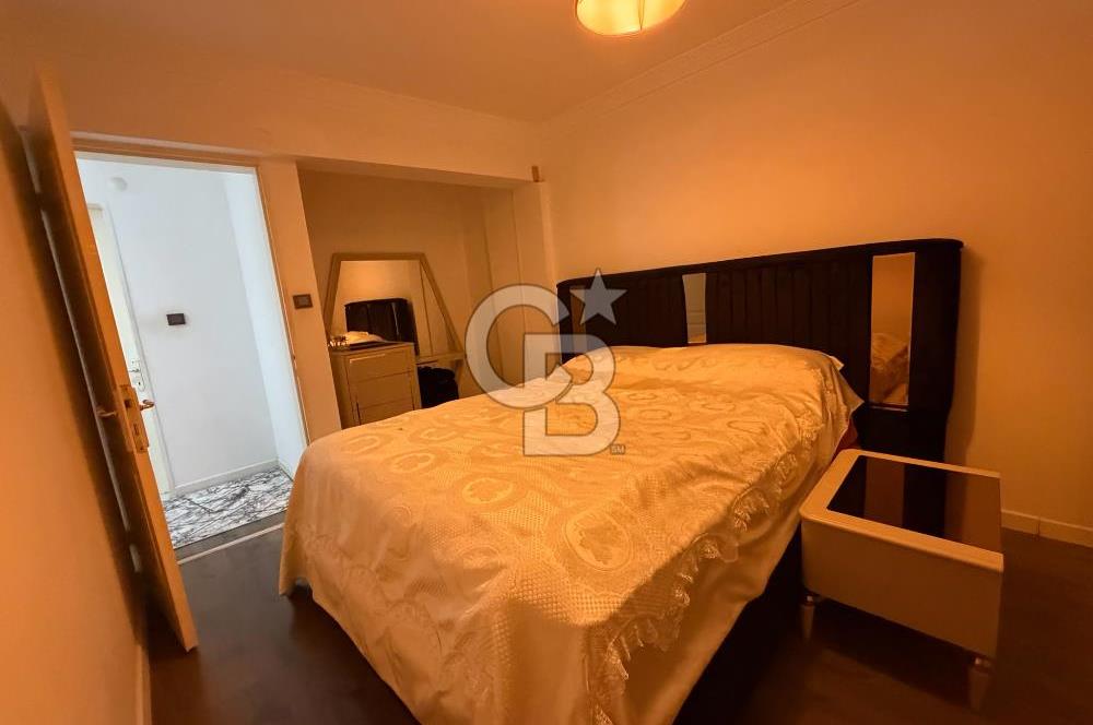 BAYRAKLI'DA SAHİLE VE İZBANA YÜRÜME MESAFELİ SATILIK 2+1 DAİRE
