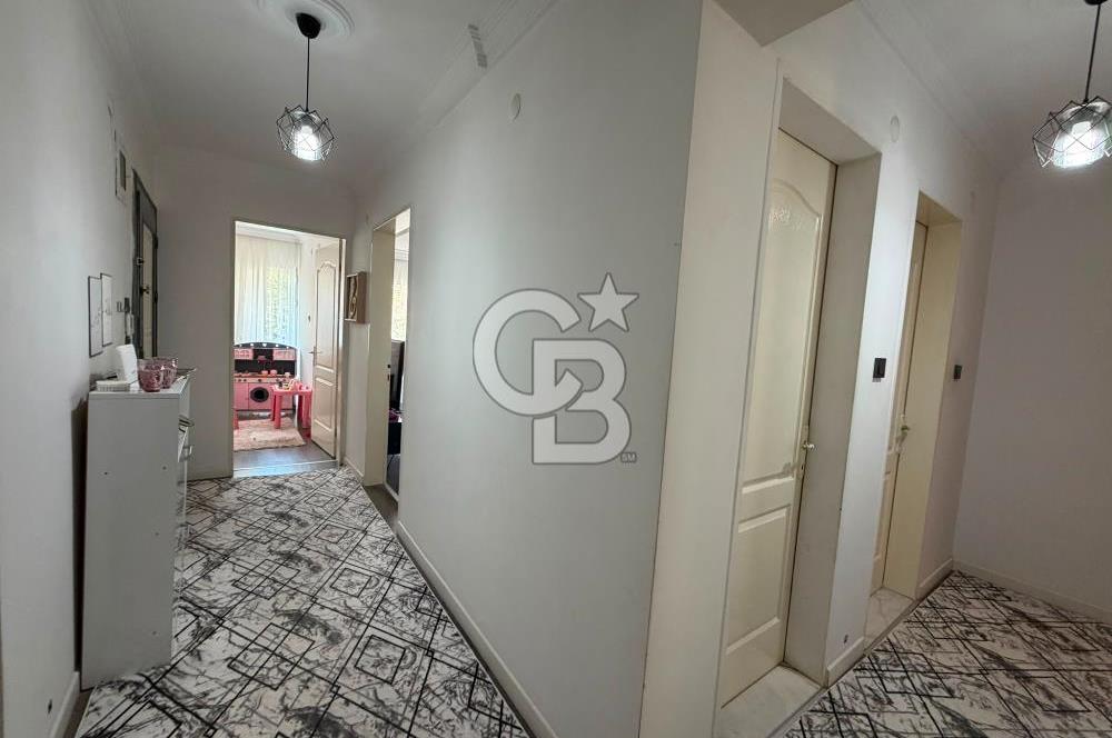 BAYRAKLI'DA SAHİLE VE İZBANA YÜRÜME MESAFELİ SATILIK 2+1 DAİRE