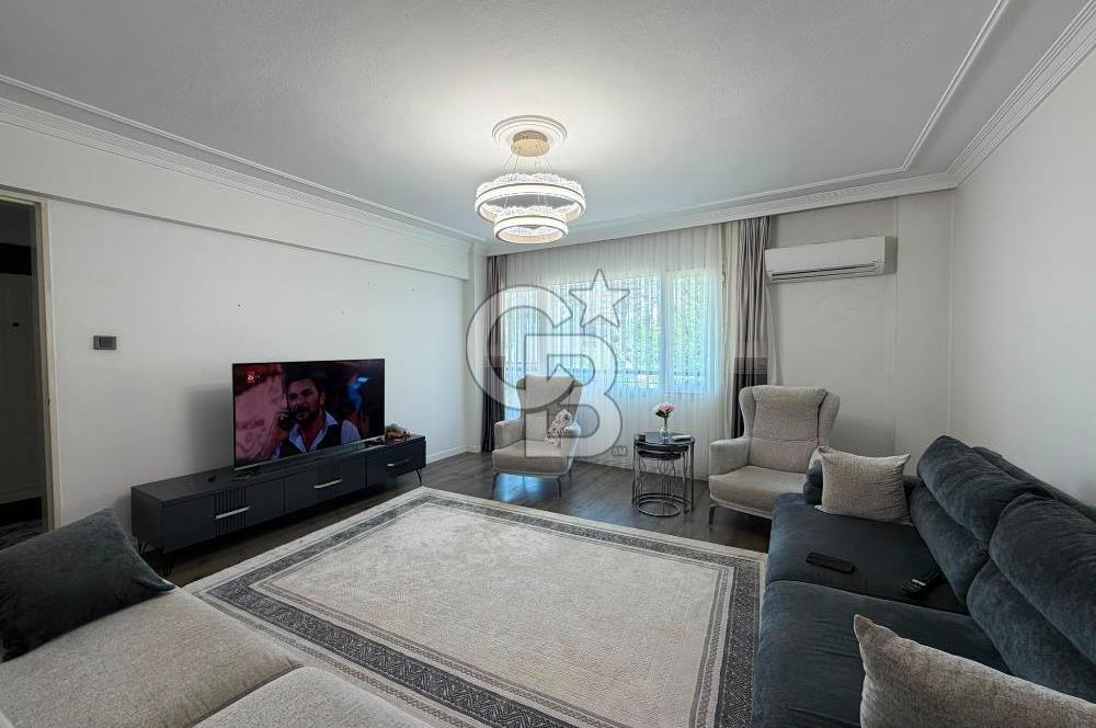 BAYRAKLI'DA SAHİLE VE İZBANA YÜRÜME MESAFELİ SATILIK 2+1 DAİRE