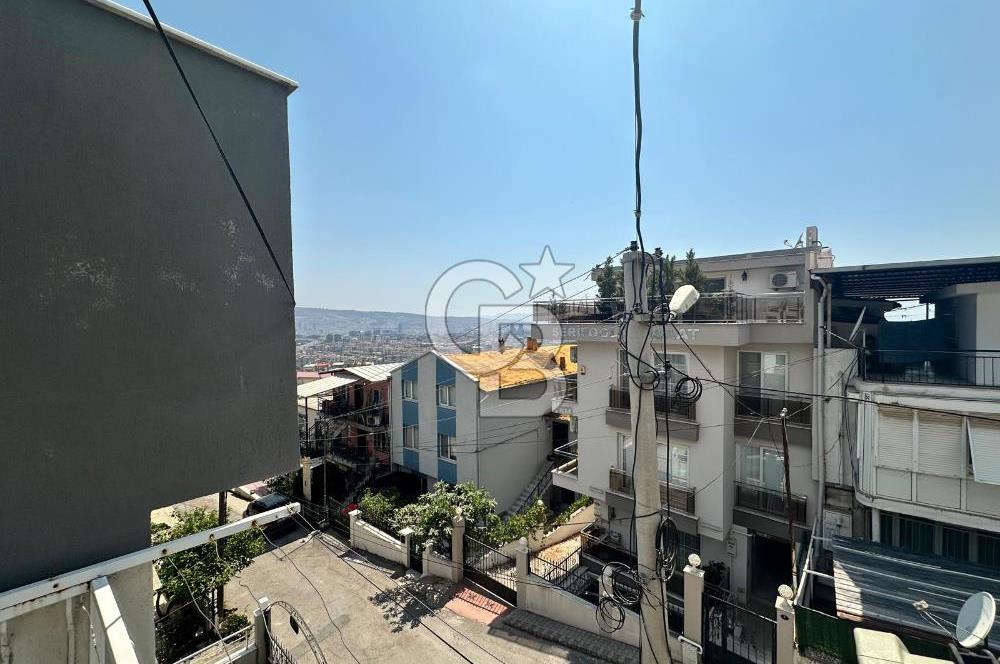 BORNOVA ATATÜRK MAHALLESİ’NDE MANZARALI, BAHÇELİ, MÜSTAKİL YAŞAM FIRSATI!