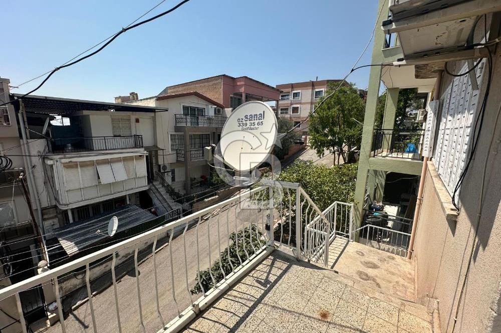 BORNOVA ATATÜRK MAHALLESİ’NDE MANZARALI, BAHÇELİ, MÜSTAKİL YAŞAM FIRSATI!
