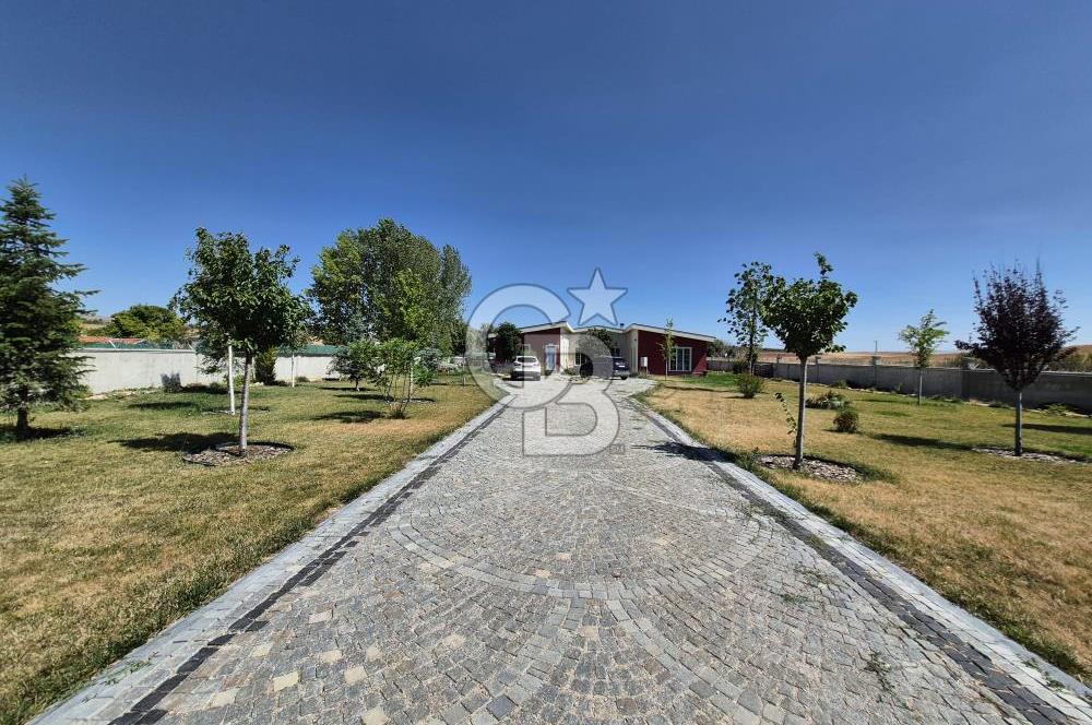 GÖLBAŞI BALLIKPINAR'DA ÇELİK KONSTRÜKSİYONLU GÖLETLİ ÇİFTLİK EVİ