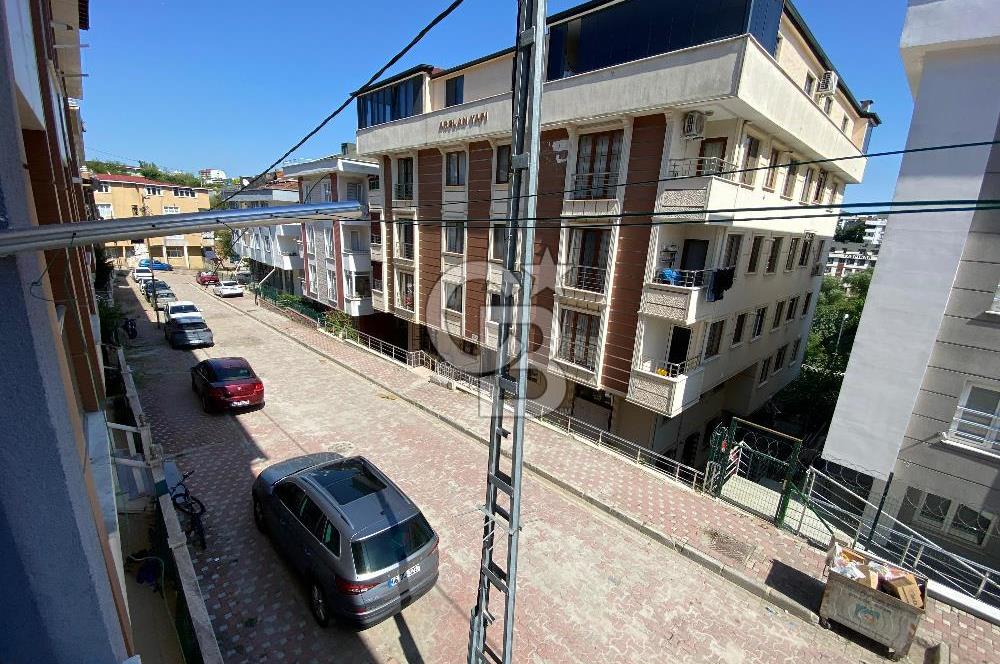 ÇEKMEKÖY MERKEZ MAHALLESİ'NDE 90 m² KİRALIK 3+1 DAİRE