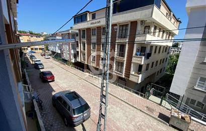 ÇEKMEKÖY MERKEZ MAHALLESİ'NDE 90 m² KİRALIK 3+1 DAİRE
