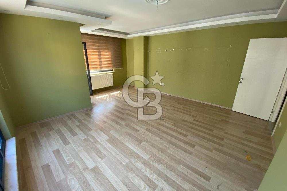ÇEKMEKÖY MERKEZ MAHALLESİ'NDE 90 m² KİRALIK 3+1 DAİRE