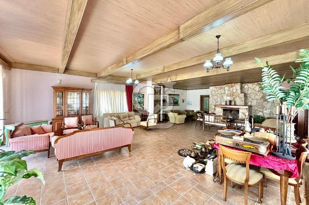 BALIKESİR BOĞAZKÖY'DE 2.177m²ARSA İÇİNDE SATILIK MÜSTAKİL VİLLA
