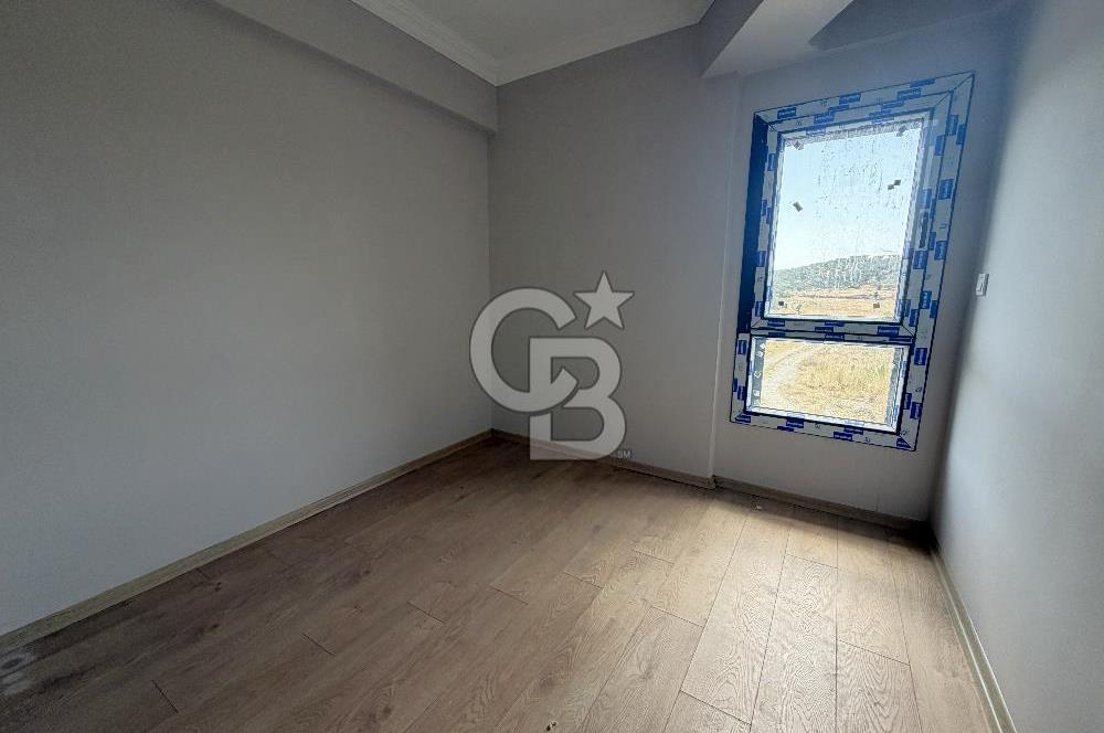 ŞAKRAN’DA DENİZE VE ANAYOLA YAKIN SATILIK 4+1 TRİPLEKS VİLLA